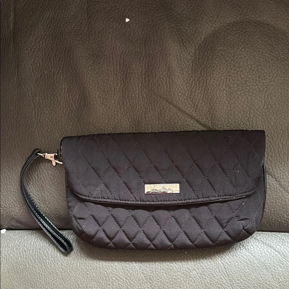 Vera Bradley quilted black pull wristlet
